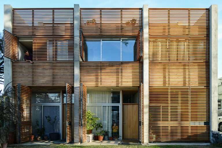 Three Malvín triplexes / Estudio Cabrera