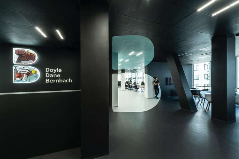 DDB Prague Office // B² الهندسة المعمارية