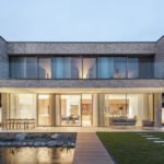 Home R / Jakub Kolarovic Architects