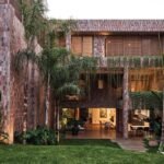 Elongated Garden House in Lima, Peru by 51-1 Arquitectos | 2021-11-08