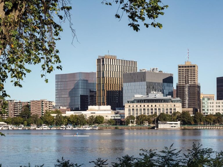 موقع MIT 4 بواسطة NADAAA مع Perkins & Will |  2021-11-01