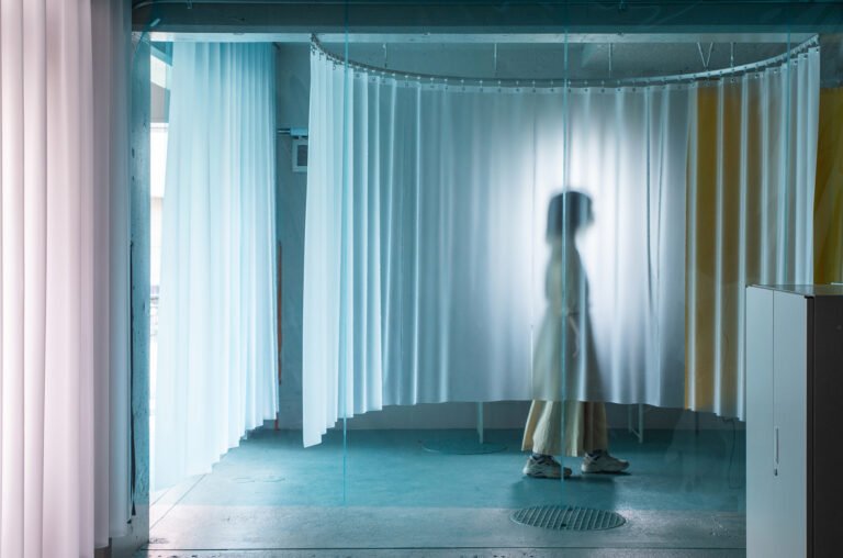 Bubble Parking Medical Clinic / Yasue Imai