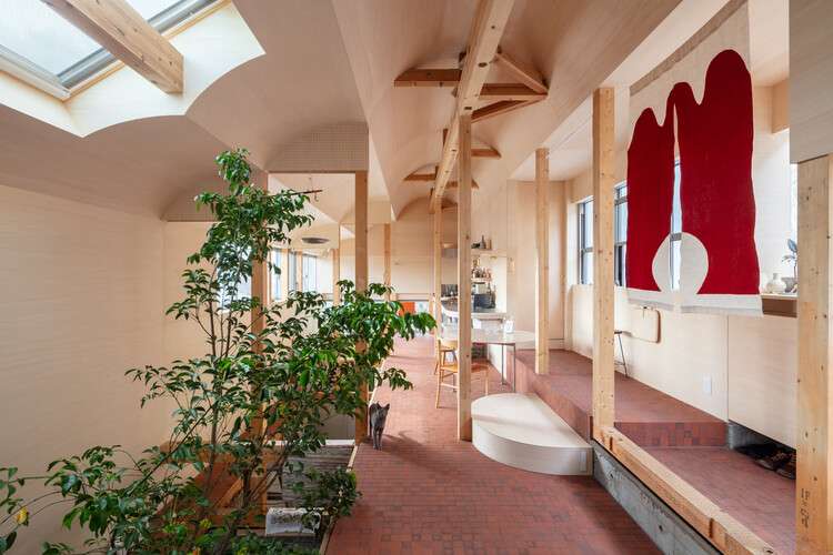 بيت هاوس في Kikuna / atelierco ، © Jumpei Suzuki