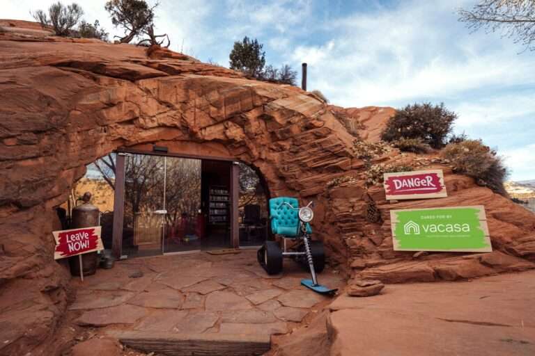 ربما تحتوي الصورة على فناء و فناء