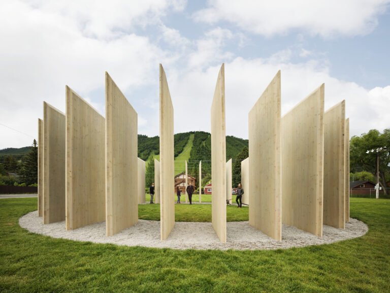 City Enclosure Set up / CLB Architects