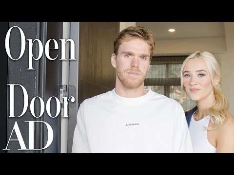 داخل سكن NHL Star Connor McDavid المريح المعاصر |  منشأ الباب |  المعماري هضم