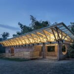 Public Rest room Design in Chuancang Village / Fuyingbin Studio