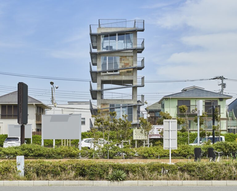 KUGENUMA-Y Home / KANIUE