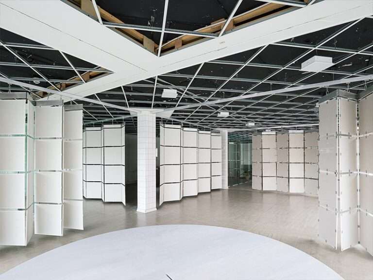 مشيرة إلى نظرة جمالية جديدة على إعادة التدوير في العمارة 3