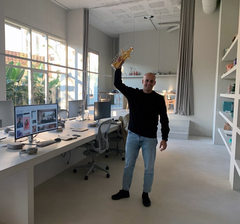 جائزة التصميم 2021 لأفضل اتصال تذهب إلى ستة ن.  خمسة