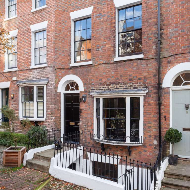 منازل خارجية متدرجة في Brcik