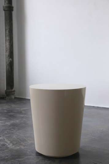 طاولة جانبية ترومونتو من كوستانتيني | Architonic