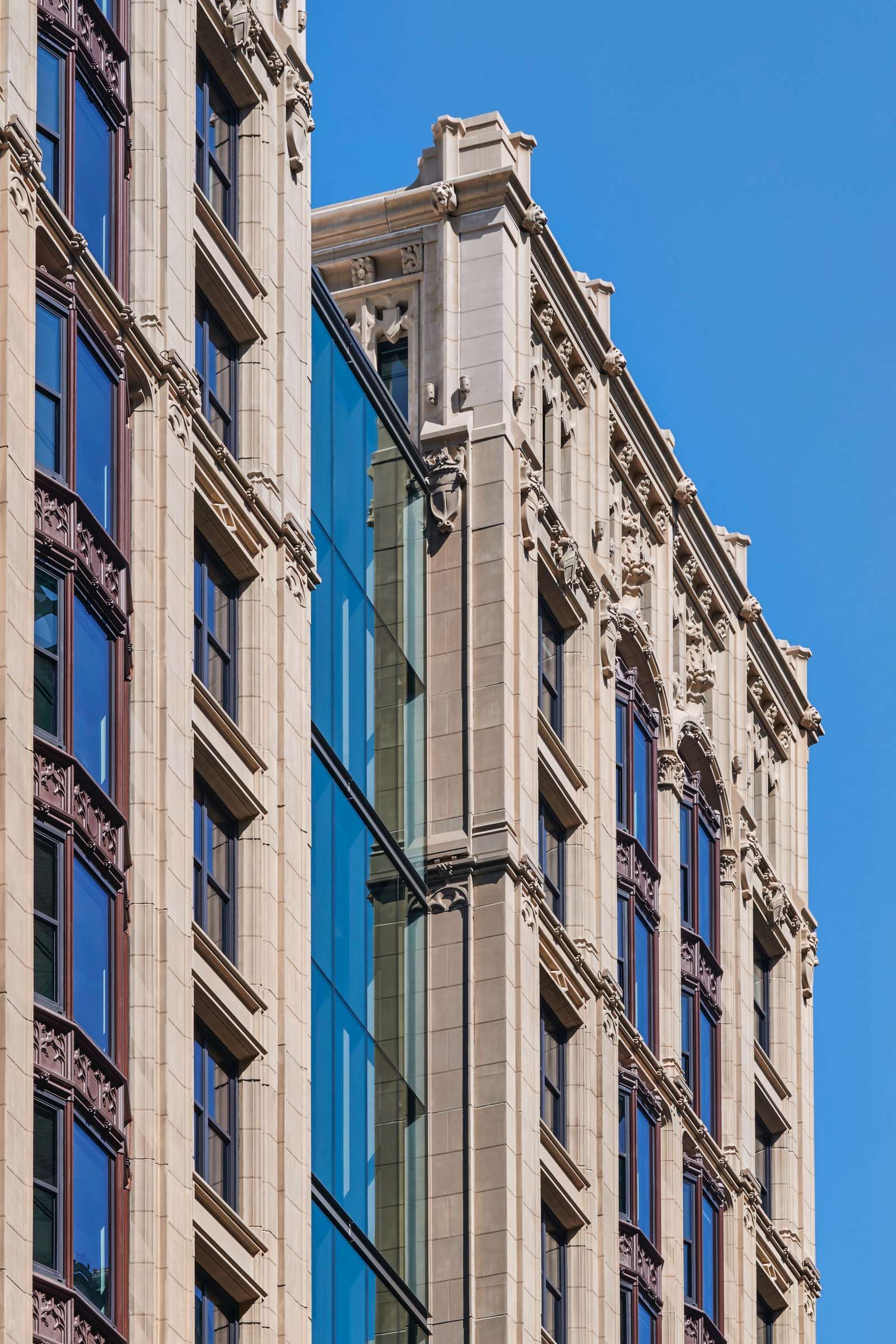 © الكوس | مهندسو مانفريدي