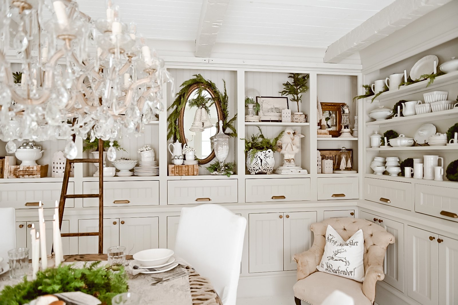 مسيرة منزل العطلات الاحتفالية لعام 2021