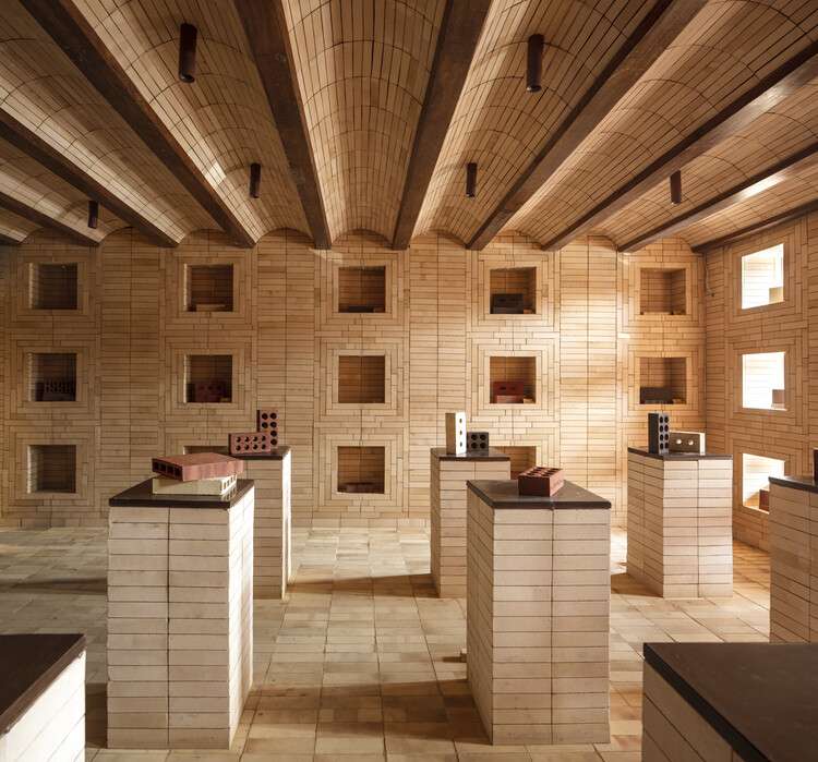 معرض بريك بوند / استوديو رينيسا للتصميم الداخلي للتصميم المعماري ، © Niveditaa Gupta