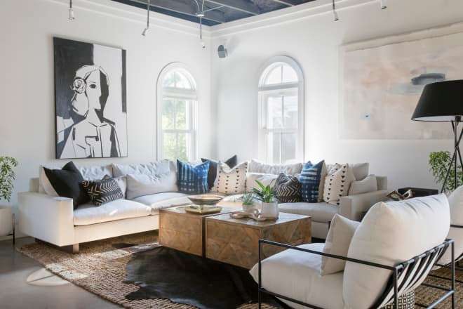 وفر الكثير على اكتشافات غرفة المعيشة الفاخرة هذه من تخفيضات نوردستروم الملحمية نصف السنوية