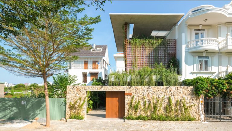 Freedom Home / Chơn structure