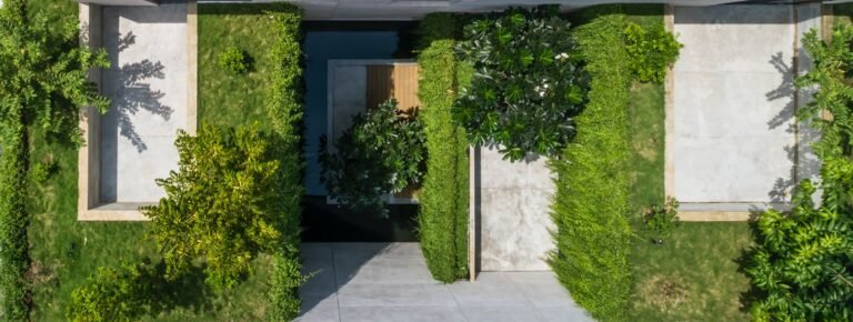 Villa Tan Dinh // MIA Design Studio