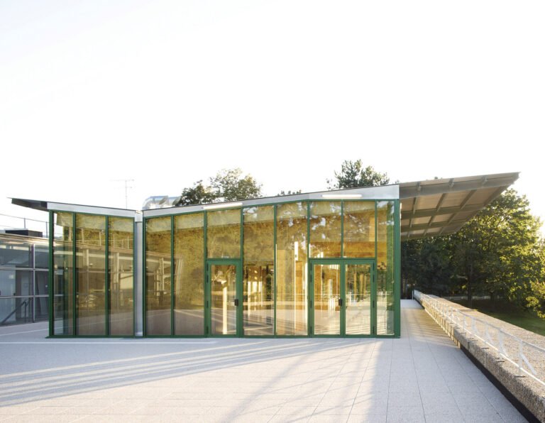 College Refectory / graal structure