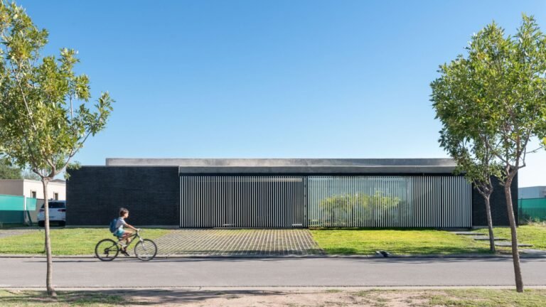 JC Home / Adolfo Mondejar + Francisco Figueroa Astrain