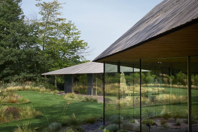 Maison Mouvaux / TANK Architectes