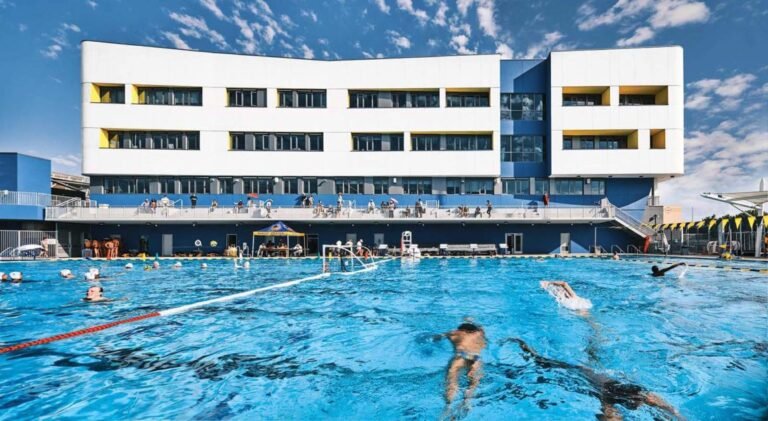 Discovery Constructing at Santa Monica Excessive College by Moore Ruble Yudell and HED