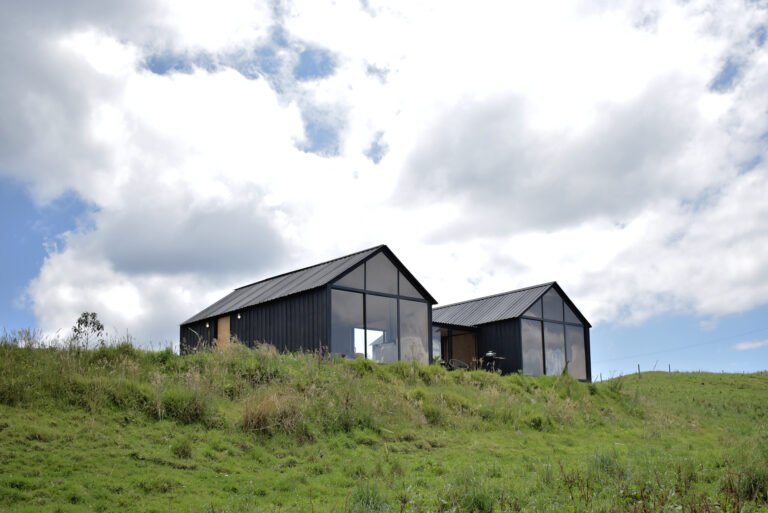 San Felipe Refuge, a Home in Páramo / Rubén Gómez Gañán