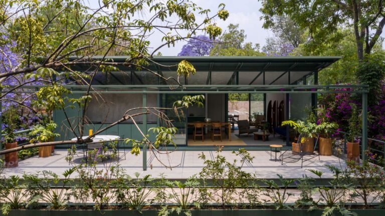 Cascada Home / Ana Nuño de Buen + Luis Younger