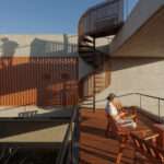 Home of Gables / Verri & Galvão Arquitetos