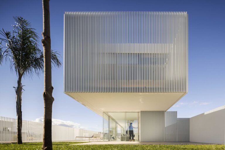 Piera Home / Fran Silvestre Arquitectos