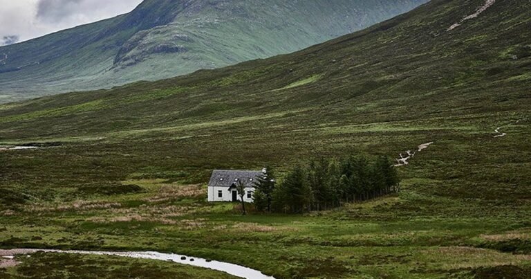 isolation within the scottish panorama, captured by photographer manuel alvarez diestro