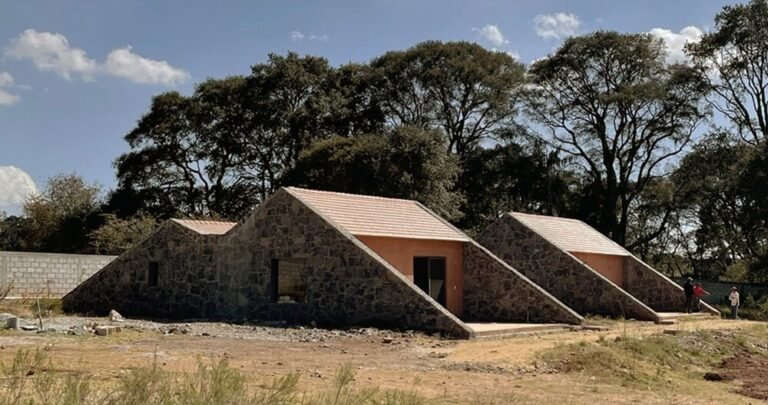 PALMA abstracts the mountains past mexico metropolis with its ‘jilotepec’ dwellings