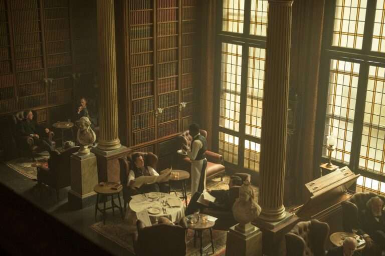 ربما تحتوي الصورة على كرسي و Art