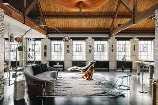 دور علوي مملوء بالضوء في قوائم مخابز سابقة مقابل 3.6 مليون دولار في لندن
