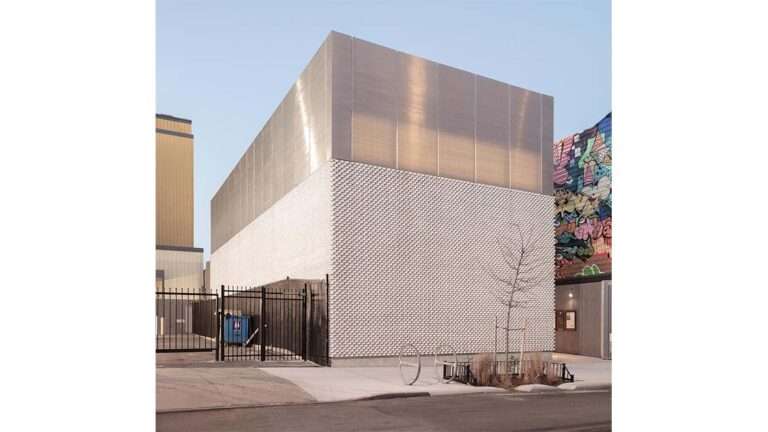  مركز امانت للفنون بواسطة SO - IL |  2021-12-05
