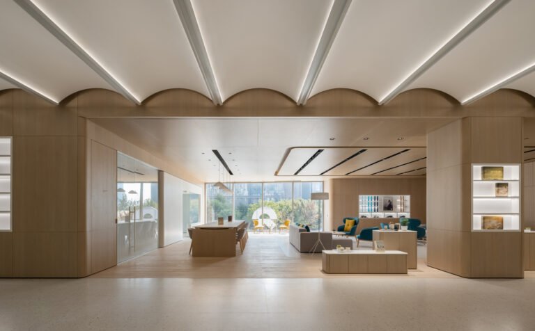 NIO Flagship Home  / LUKSTUDIO