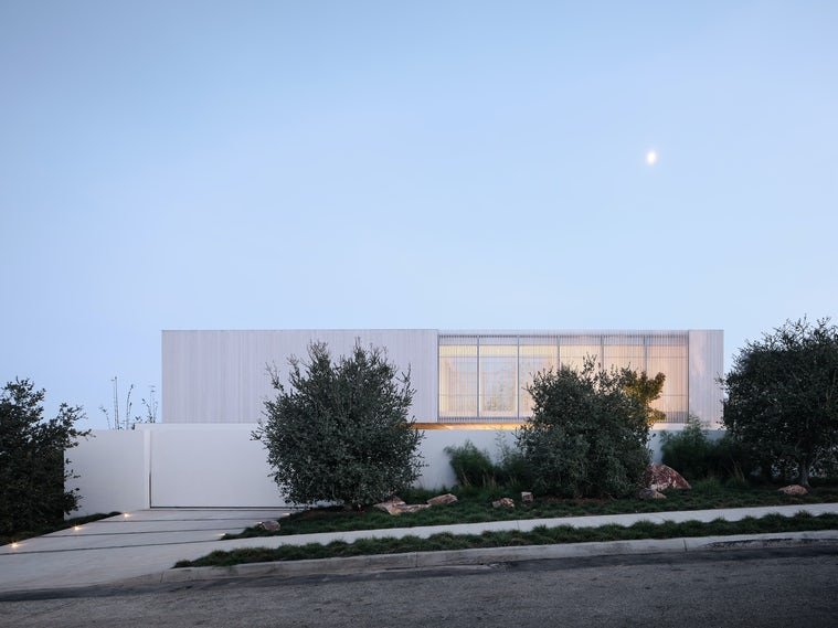 Mar Vista Residence // WOODS + DANGARAN