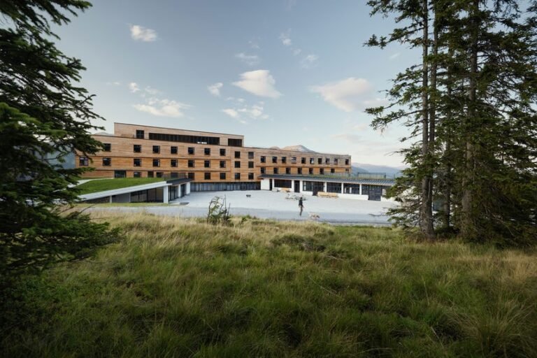 Youthhostel Gerlos // Lechner & Lechner Architects