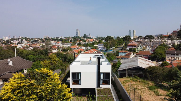 Bazzotti Home / Saboia+Ruiz Arquitetos
