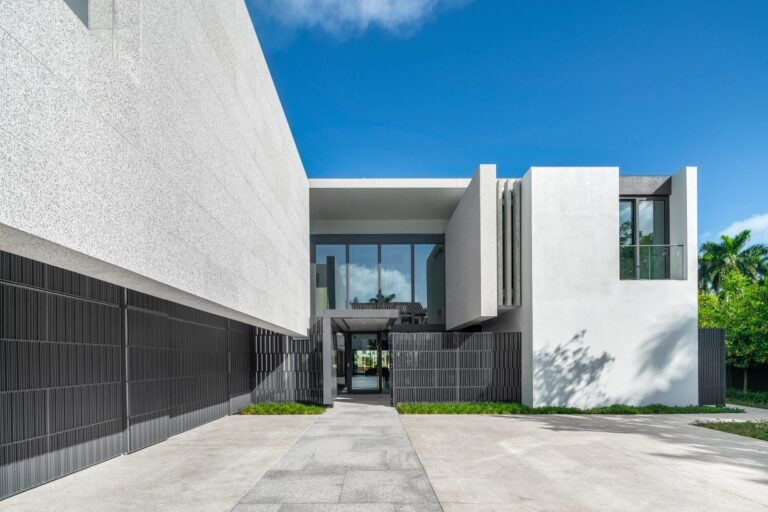 قائمة 90 مليون في جزيرة مياميس ستار هي أعلى قائمة لمقاطعة MiamiDade County.