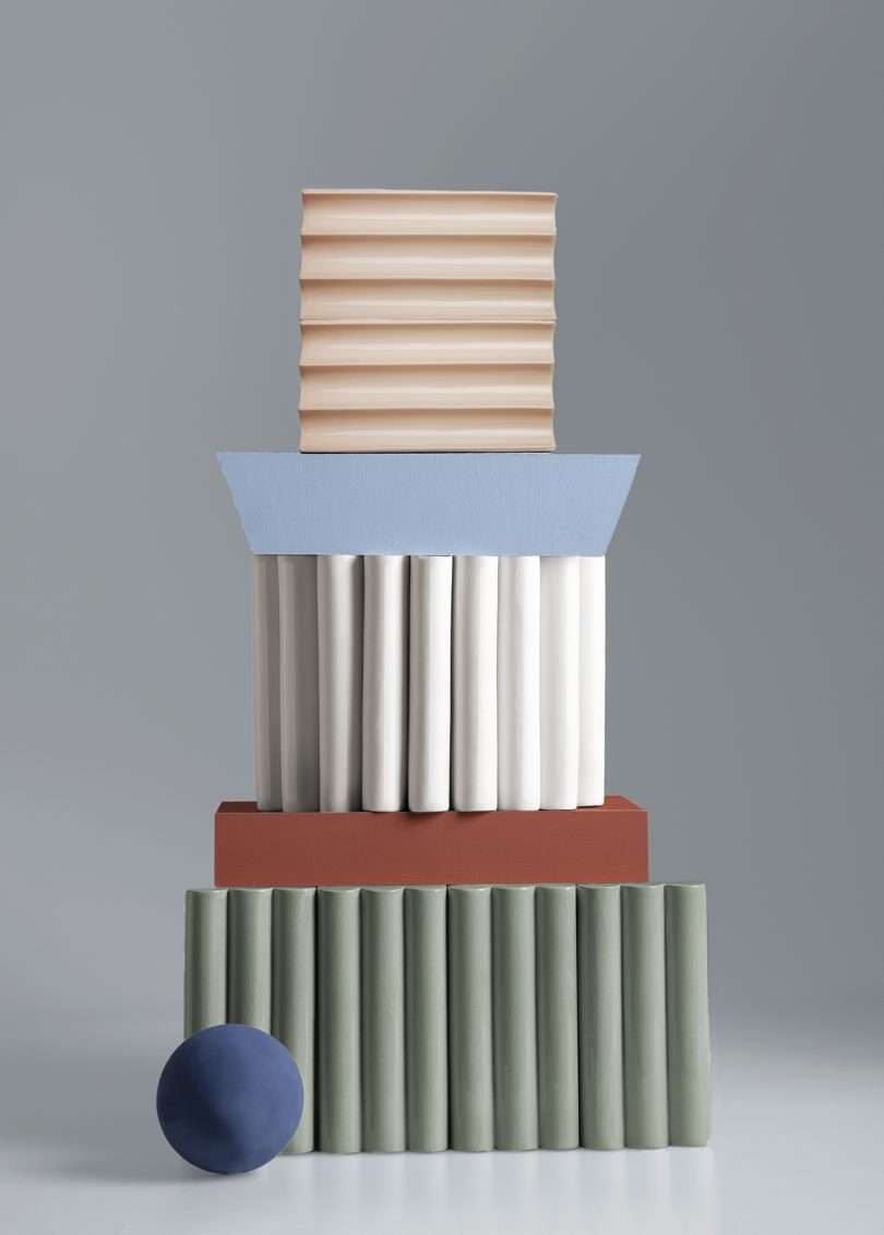 برج من البلاط مكدسة