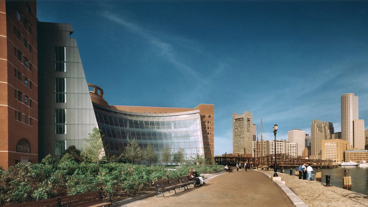 قاضي المحكمة العليا ستيفن جي براير حول التحكيم في الهندسة المعمارية |  2022-01-31