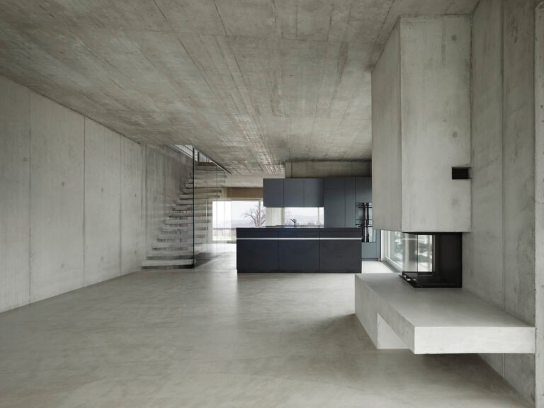 Berglen Conversion and New Building / studio inebi