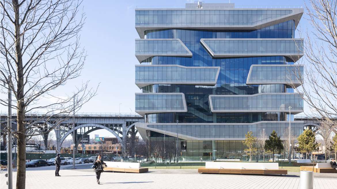 ترانسبارنسي لينكس تاون آند غوب في كلية الأعمال الجديدة في كولومبيا | 2022-03-01