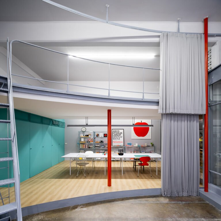 Design Unit Studio / STA