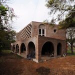 Theater En la Orilla / Estudio Arzubialde