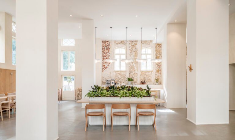 Artlist Office / Switchup