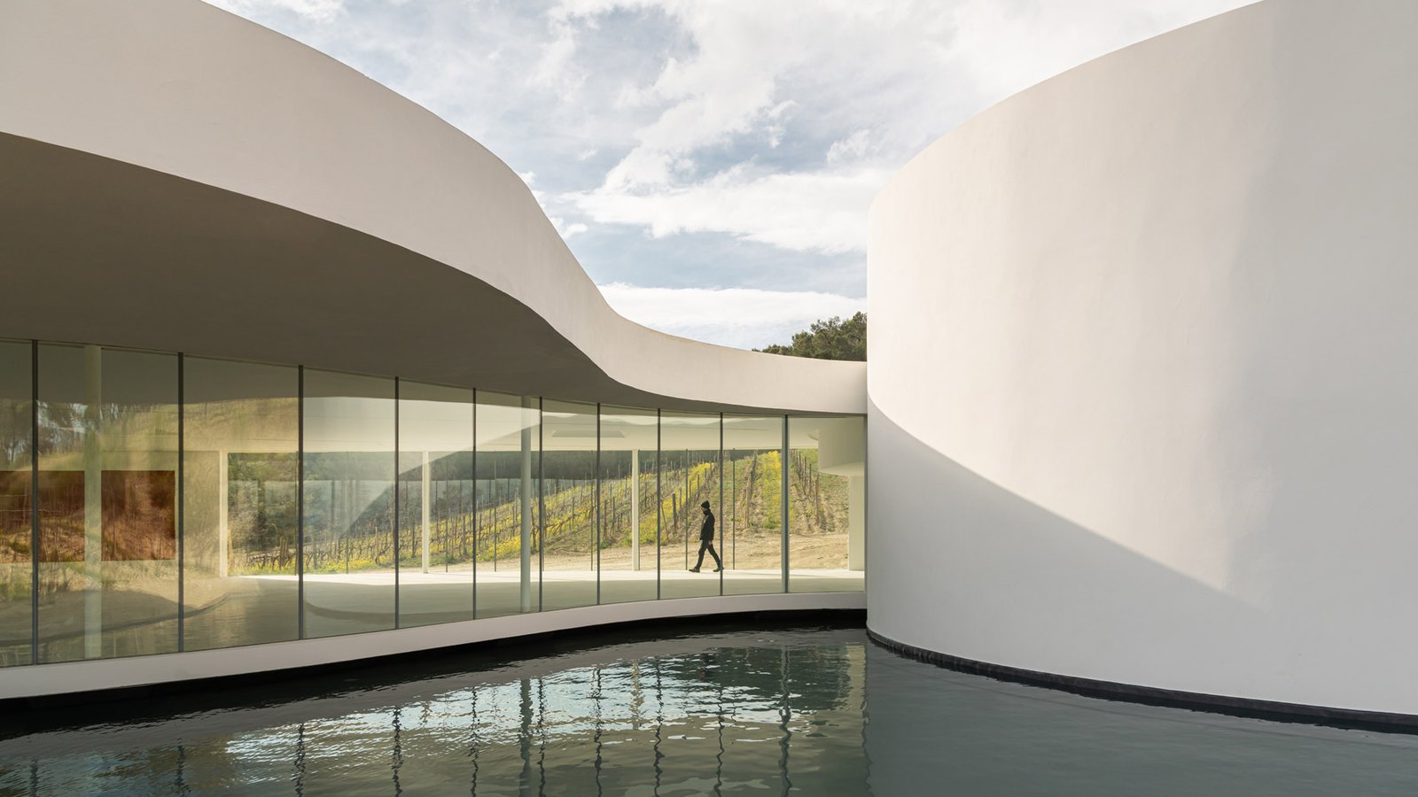 افتتاح آخر أعمال أوسكار نيماير في شاتو لا كوست في بروفانس