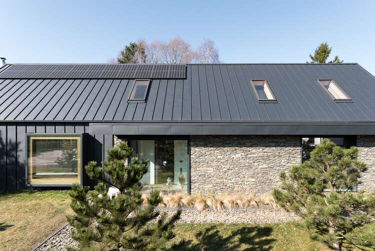 قصيدة لمنزل الطبيعة / Milwicz Architekci ، © Przemysław Turlej