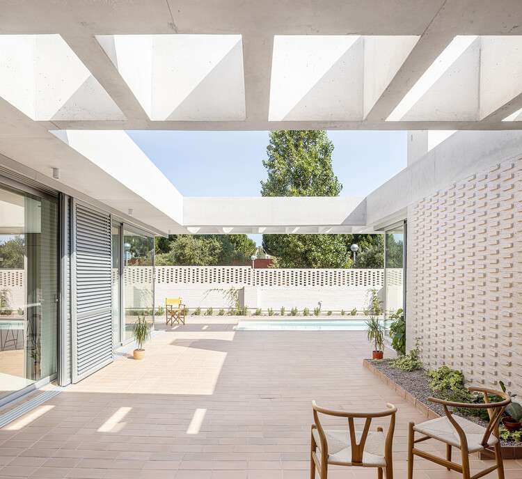 منازل الفناء في Salou / NUA Arquitectures ، © Adrià Goula